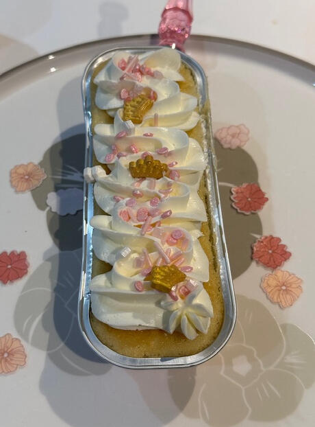 Vanilla Birthday Cake w/ Vanilla Butter Cream